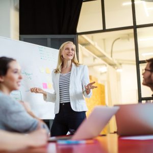 Zakelijk, overleg, presentatie, samenwerken